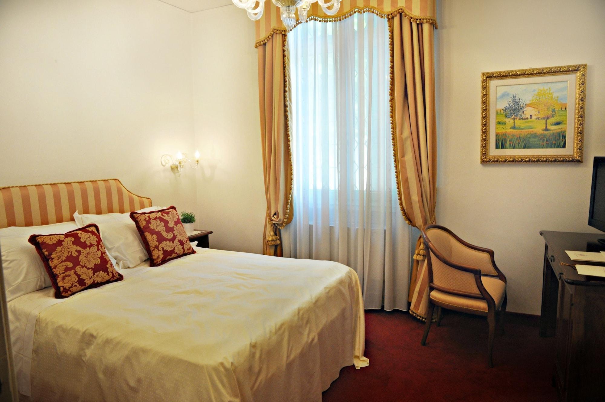 فندق فيلا كوندولمير موليانو فينيتو المظهر الخارجي الصورة A room at the hotel