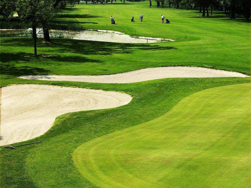 فندق فيلا كوندولمير موليانو فينيتو المظهر الخارجي الصورة Golf course