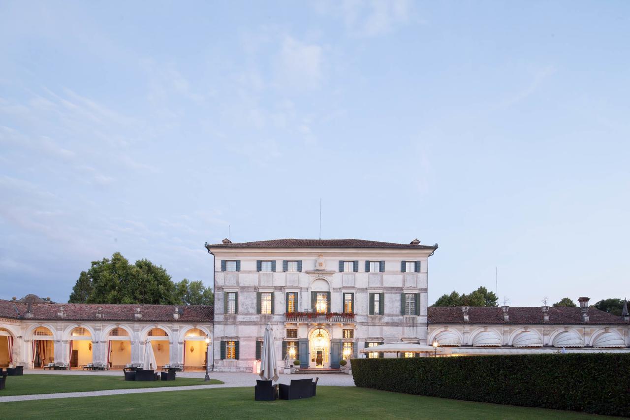 فندق فيلا كوندولمير موليانو فينيتو المظهر الخارجي الصورة Villa Trivulzio
