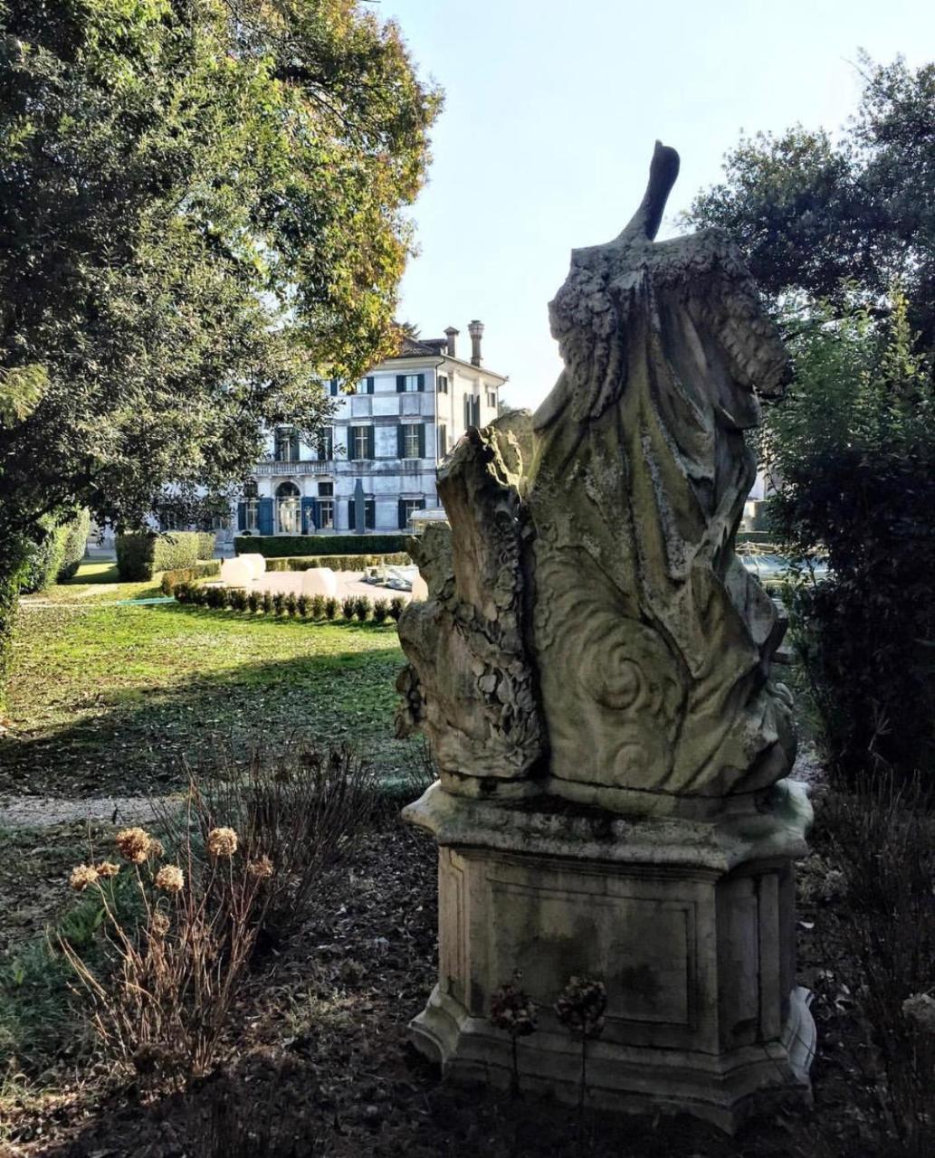 فندق فيلا كوندولمير موليانو فينيتو المظهر الخارجي الصورة The gardens of the Villa