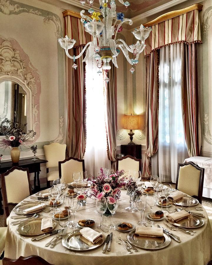 فندق فيلا كوندولمير موليانو فينيتو المظهر الخارجي الصورة The dining room